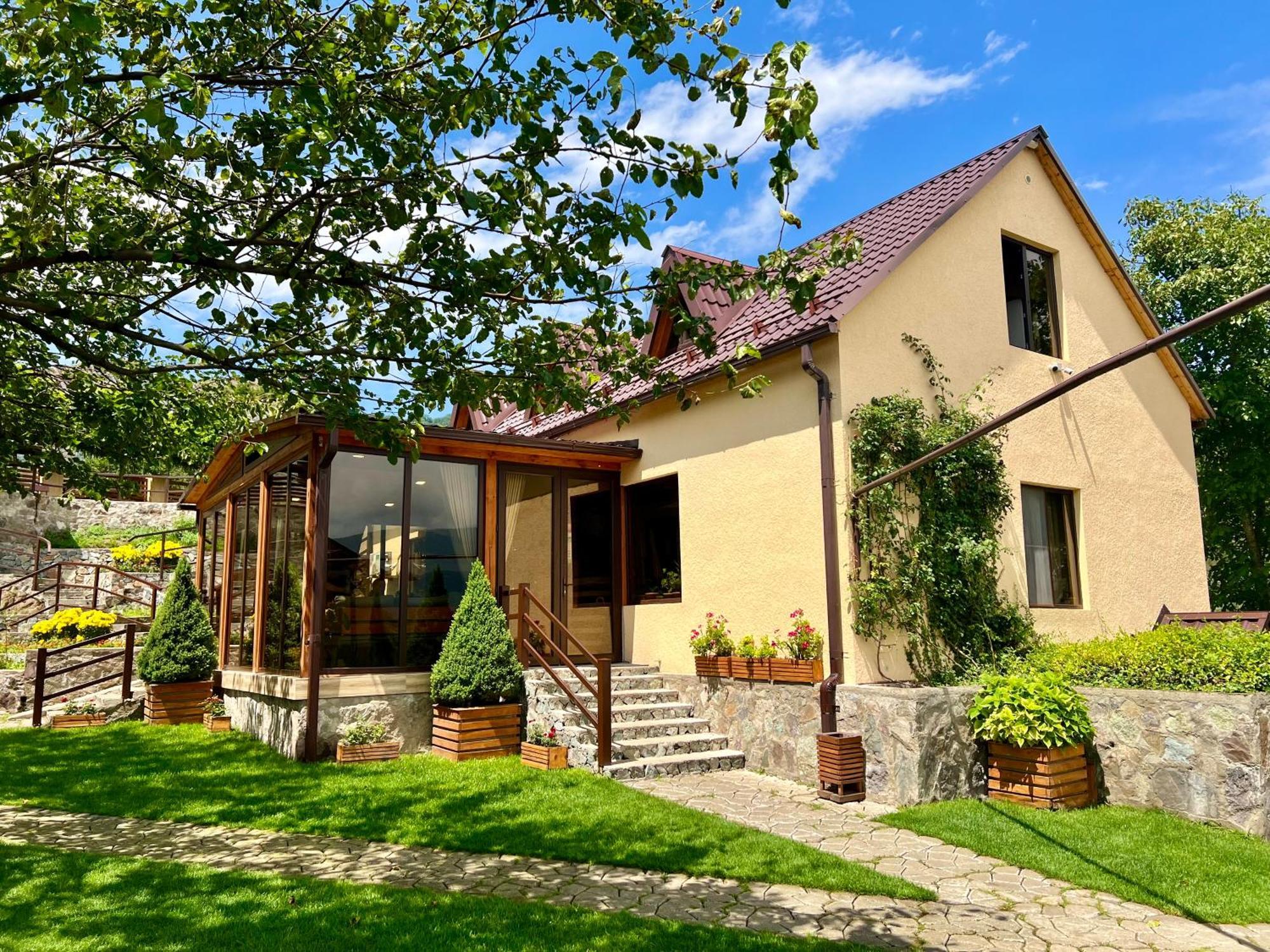 Dilivita Rest House Dilijan Exterior photo